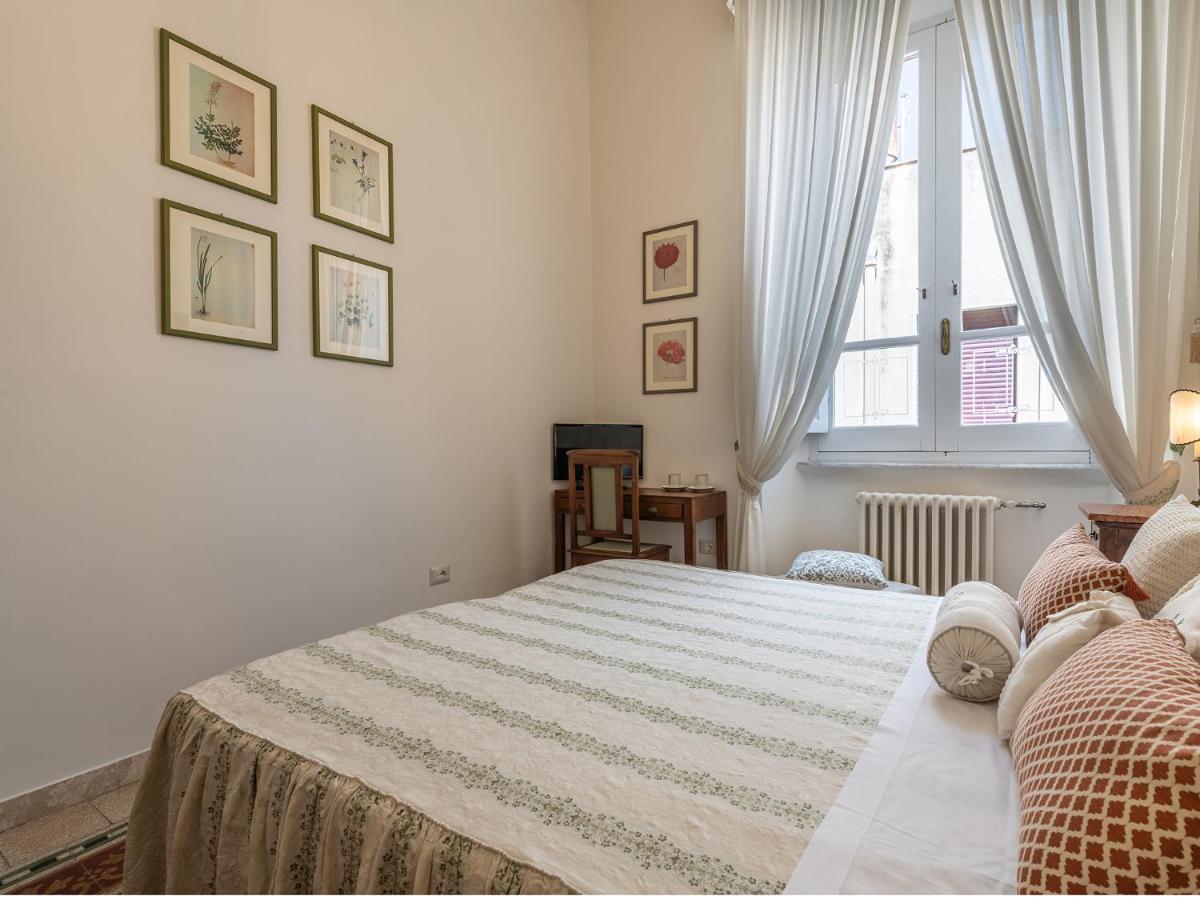 Bed and Breakfast Palazzo Santa Caterina Dorgali Exterior foto