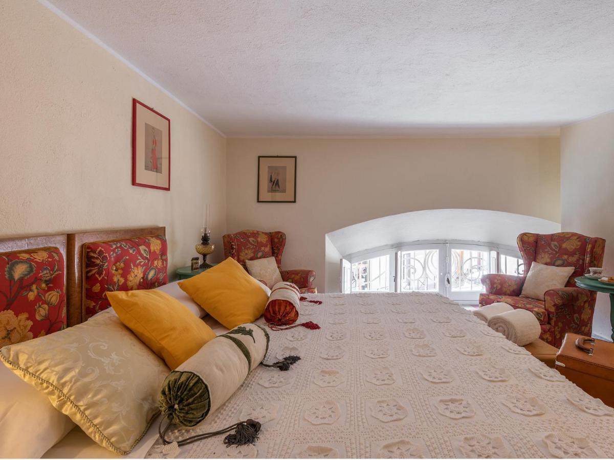 Bed and Breakfast Palazzo Santa Caterina Dorgali Exterior foto