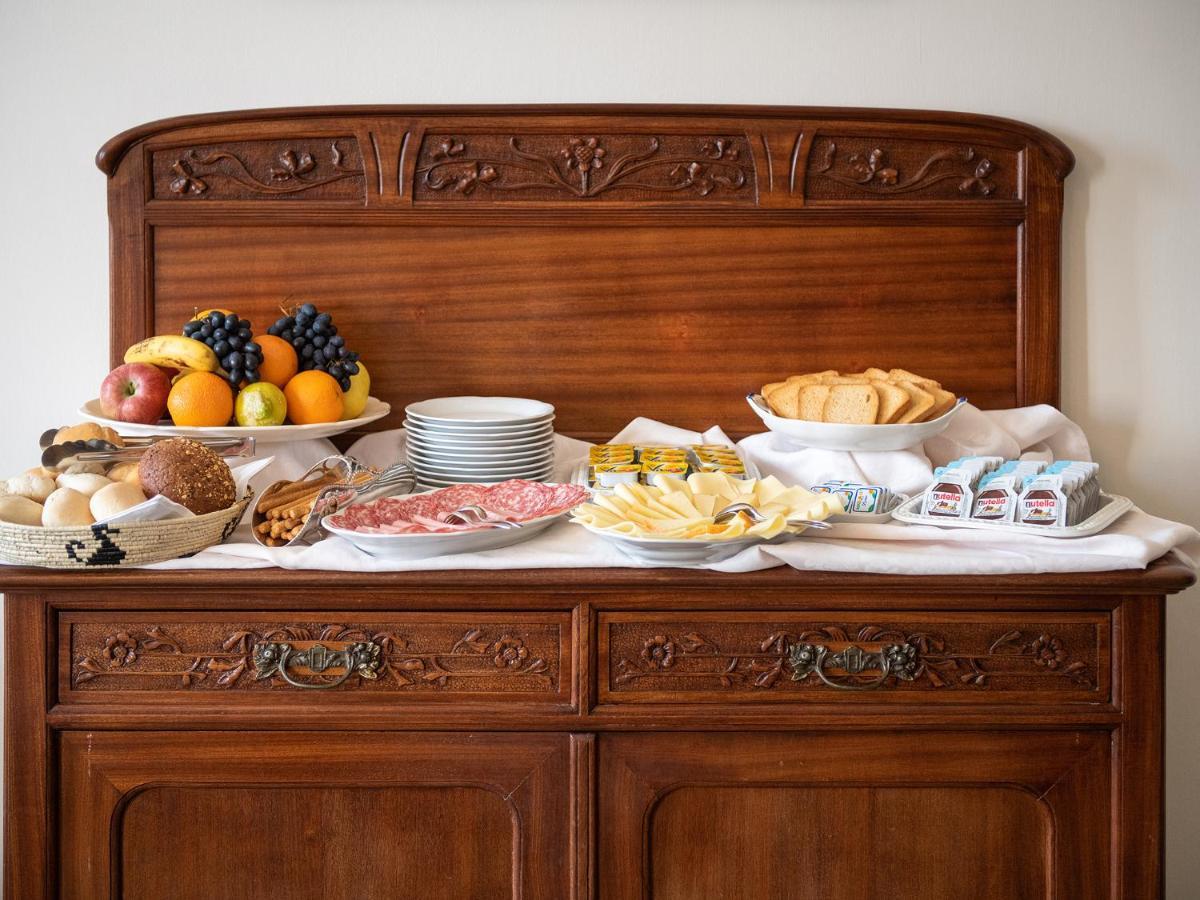 Bed and Breakfast Palazzo Santa Caterina Dorgali Exterior foto